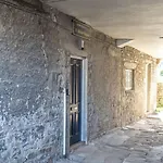 Cosy, Boutique كيركبي لونسديل