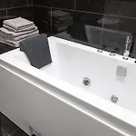 Cosy, Boutique Apartman *